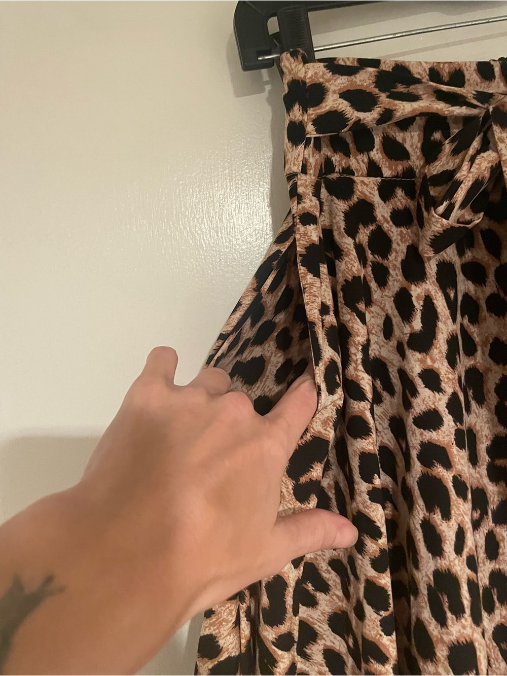 BellanBlue Leopard Tie-Waist Maxi Skirt - Brown & Black - Picture 3 of 8